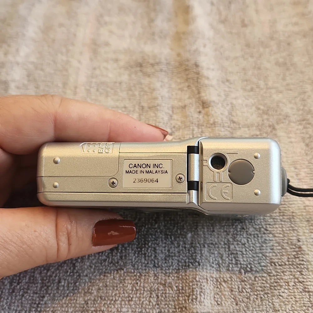 Canon Elph Jr Camera